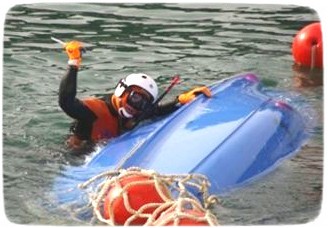 巡視船とさ航海士補 潜水士
