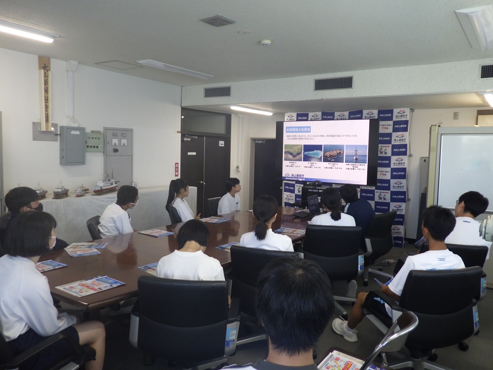 ＳＤＧsなクリーンエネルギー灯台の説明の様子