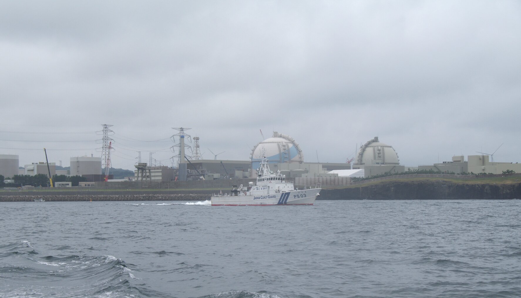 玄海原発警戒中の巡視船ごとう