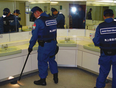 旅客船内の警戒