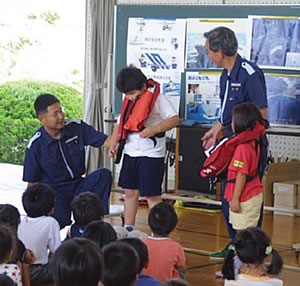 ライフジャケット着用体験