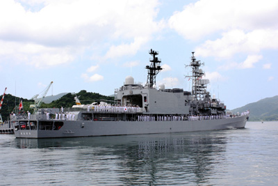 海上保安官が同乗しソマリア周辺海域へ派遣される護衛艦