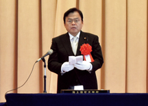 祝辞を述べる赤羽国土交通大臣
