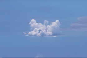 福徳岡ノ場の噴火状況