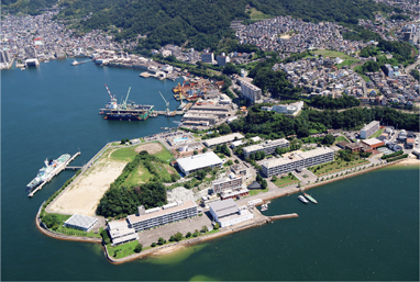 現在の海上保安大学校全景