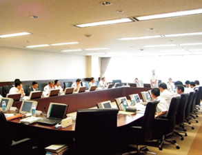 設立当初時のメディカルコントロール協議会総会の様子