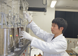 �C���̕��͍��