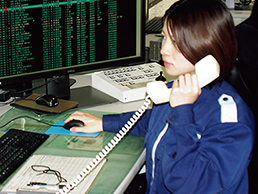 �C���ʃZ���^�[�^�p�ǐ���