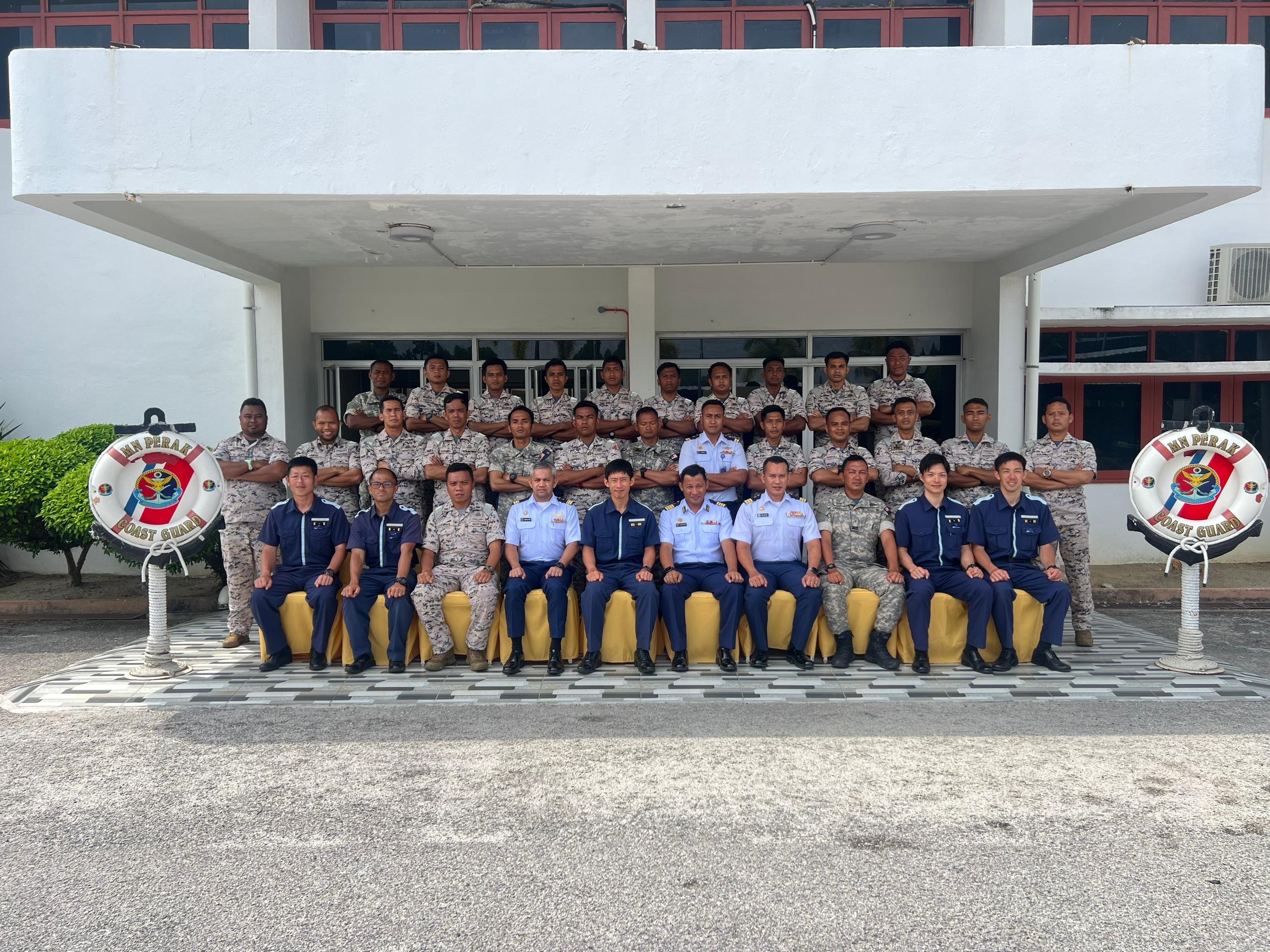 USCG巡視船での四機関合同技術交流 USCG巡視船での四機関合同技術交流