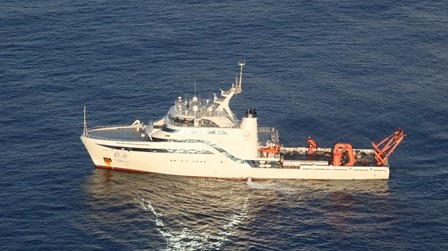 中国海洋調査船「同済」全体像